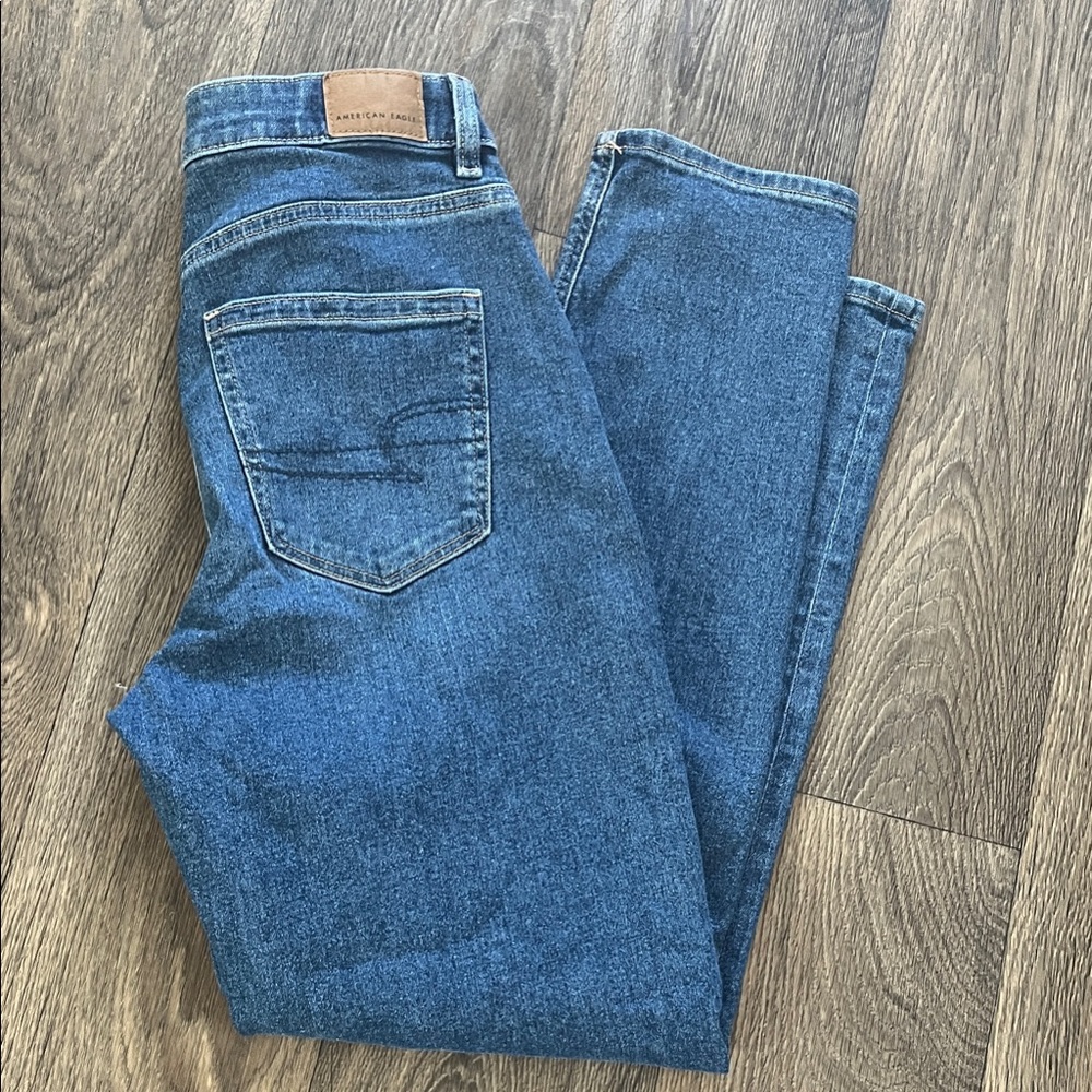 American Eagle Outfitters Mom Jeans